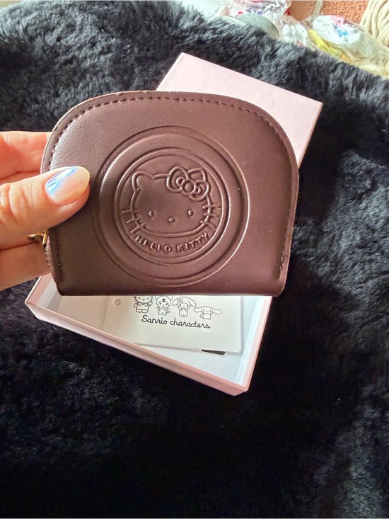 Sanrio Handbags - Sanrio Hello Kitty Brown and Gold Zip Coin Case